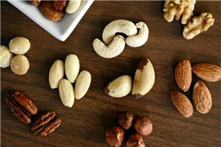 Ο καρπός που δεν τρώμε συχνά αλλά κάνει μεγάλο καλό στην καρδιά