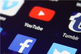 «Έπεσε» το YouTube: Τεράστια προβλήματα για χιλιάδες χρήστες - Το μήνυμα που εμφανίζεται