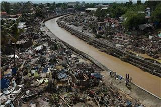 Χάος στις Φιλιππίνες: Καταστροφικές οι ζημιές μετά το πέρασμα του υπερτυφώνα Φουνγκ-γουόνγκ