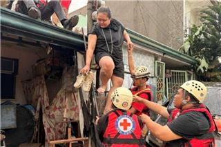 Φιλιππίνες: Ο τυφώνας Καλμάγκι σαρώνει το αρχιπέλαγος – 26 νεκροί και τεράστιες πλημμύρες