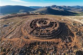 Κρήτη, Πομπηία και Στόουνχεντζ: Οι αρχαιολογικές ανακαλύψεις του 2025 που ανατρέπουν όσα γνωρίζαμε