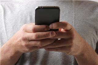 Το Reddit μήνυσε την Αυστραλία για την απαγόρευση των social media στους κάτω των 16