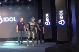 Φιάσκο η πρώτη εμφάνιση του ρωσικού ρομπότ AIDOL
