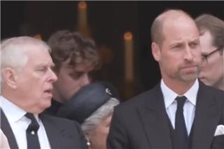 Το βίντεο που αποκάλυψε το ρήγμα ανάμεσα σε πρίγκιπα Γουίλιαμ και τον θείο του Αντριου