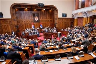 Συναγερμός στο Βελιγράδι: Πυροβολισμοί έξω από το κτίριο του κοινοβουλίου της Σερβίας