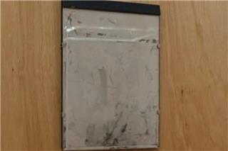 Μοιραίο «καθάρισμα»: Καθαρίστρια καταστρέφει έργο τέχνης 40 ετών στην Ταϊβάν!