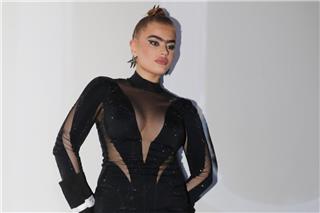 H topless Σοφία Χατζηπαντελή βάζει «φωτιά» στο Instagram