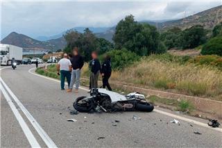 Αγροτικό παρέσυρε δύο μοτοσυκλέτες στην επαρχιακή οδό Ιτέας - Αντιρρίου: Νεκρός 21χρονος, σοβαρά τραυματίας 37χρονος
