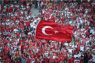 «Σεισμός» στο τουρκικό ποδόσφαιρο – Υπό κράτηση έξι διαιτητές, στο εδώλιο 1.024 ποδοσφαιριστές για παράνομο στοιχηματισμό