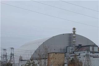 SOS εκπέμπει το Τσέρνομπιλ: «Η σαρκοφάγος ίσως καταρρεύσει αν δεχθεί νέα επίθεση από πύραυλο ή drone»