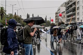 Καιρός: Επιδείνωση σήμερα με ισχυρές βροχές και καταιγίδες - Οι 8 περιοχές που θα επηρεαστούν περισσότερο