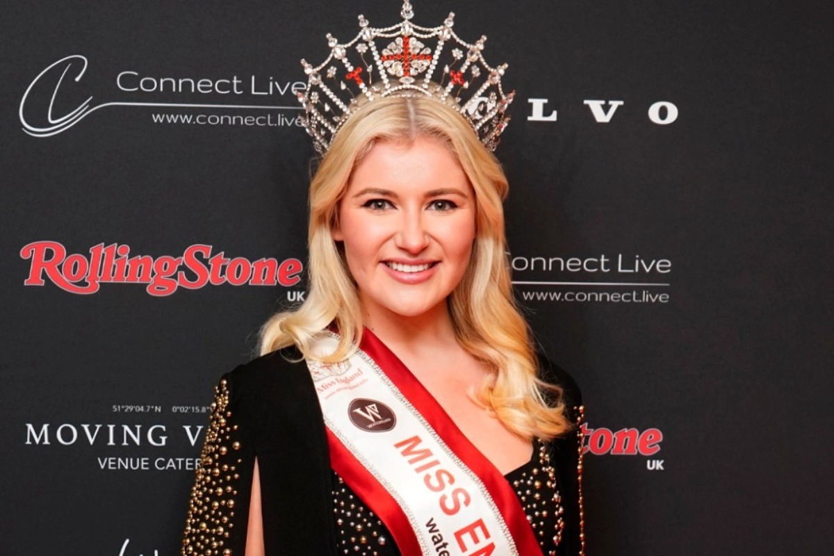 «Ένιωσα σαν μαϊμού σε τσίρκο και πoρνη» ‑ Βαριές καταγγελίες από τη Μις Αγγλία για τα καλλιστεία Μις Κόσμος στην Ινδία
