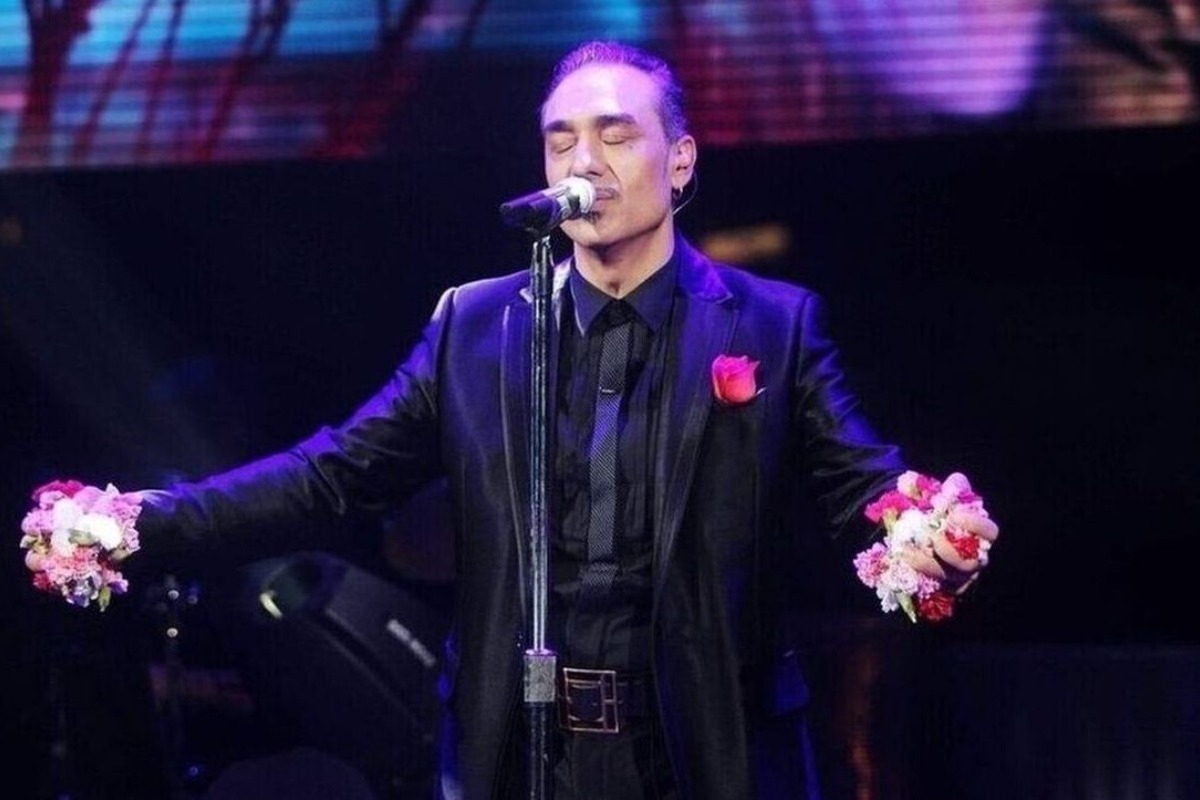 Επιστροφή Σφακιανάκη με συνεργασία... έκπληξη: Ποια θέλουν δίπλα στον τραγουδιστή;