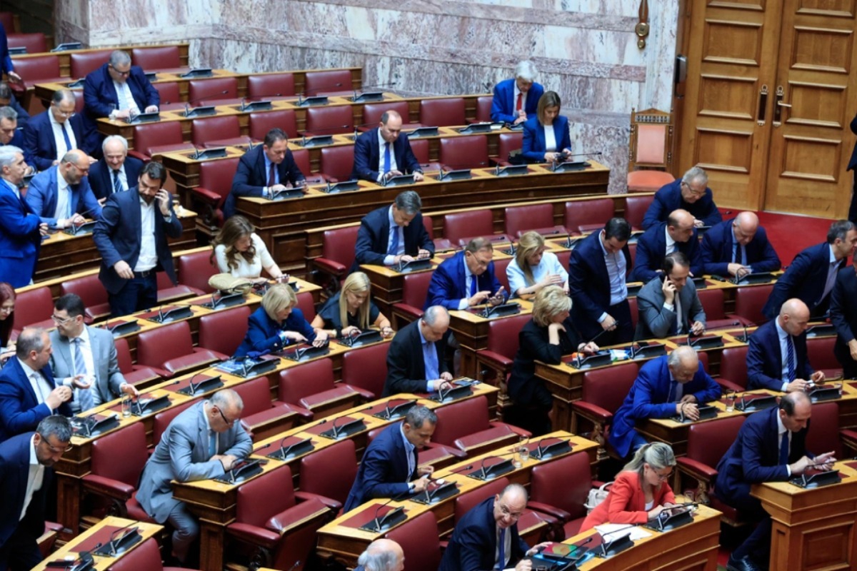 Ψηφίστηκε η τροπολογία για το μεταναστευτικό με 177 «ναι» ‑ Πλεύρης: Τέρμα το παραμύθι με τις μωρομάνες