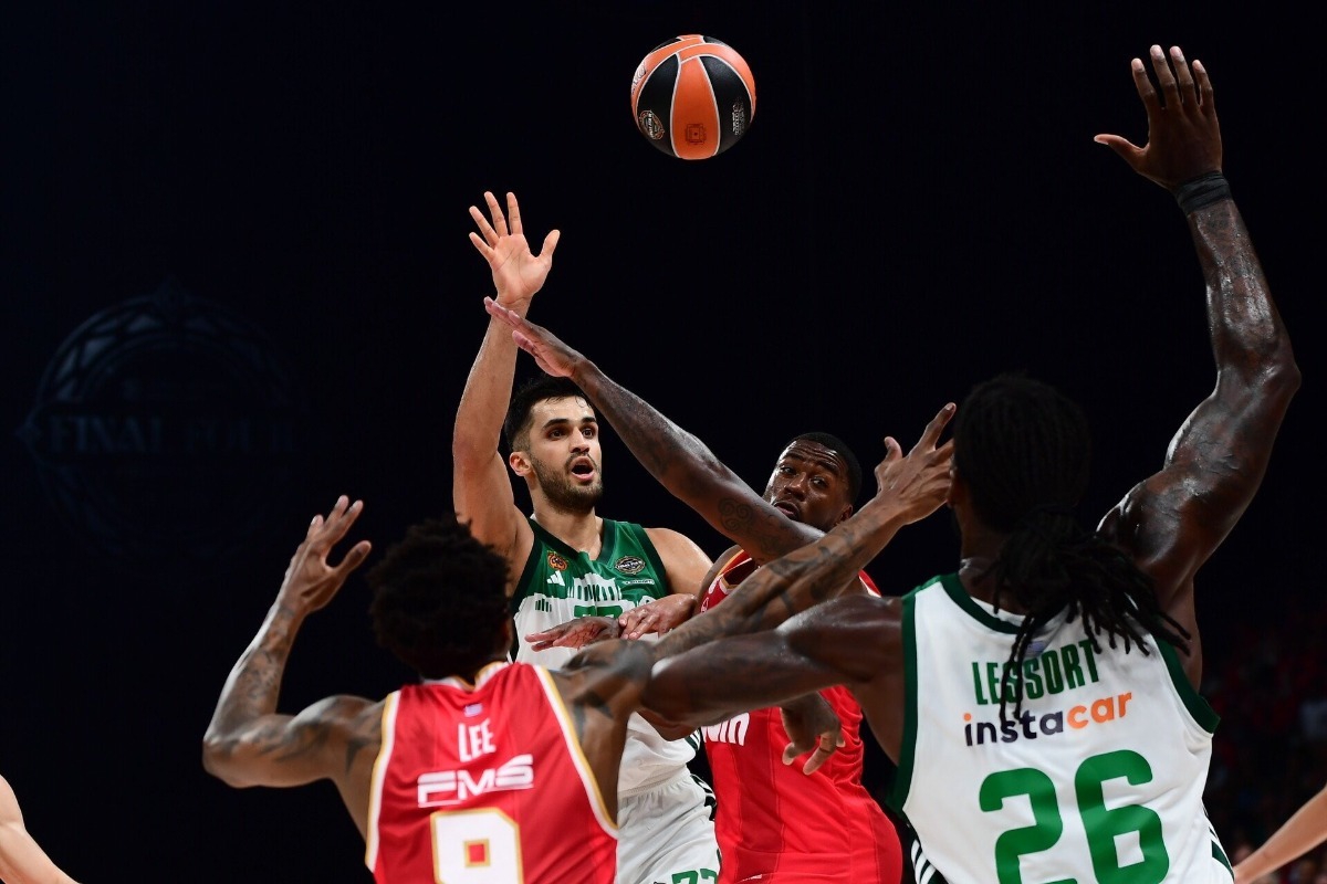 Final Four: Ο Ολυμπιακός κέρδισε τον Παναθηναϊκό