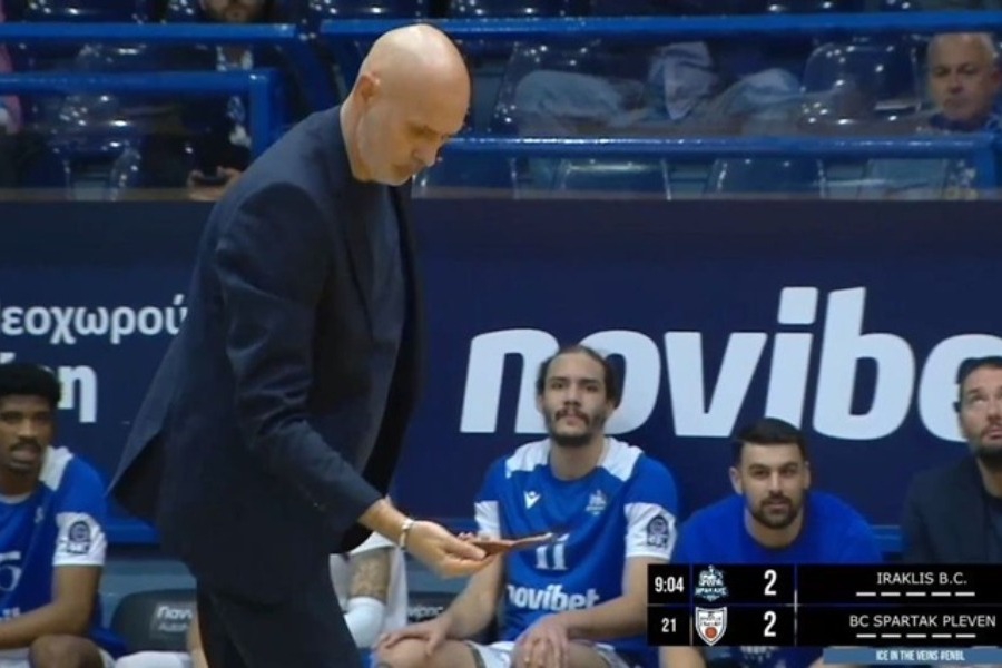 Θεσσαλονίκη: Κατέρρευσε τμήμα κερκίδας εν μέσω αγώνα στο «Ιβανώφειο» ‑ Δύο ελαφρά τραυματίες