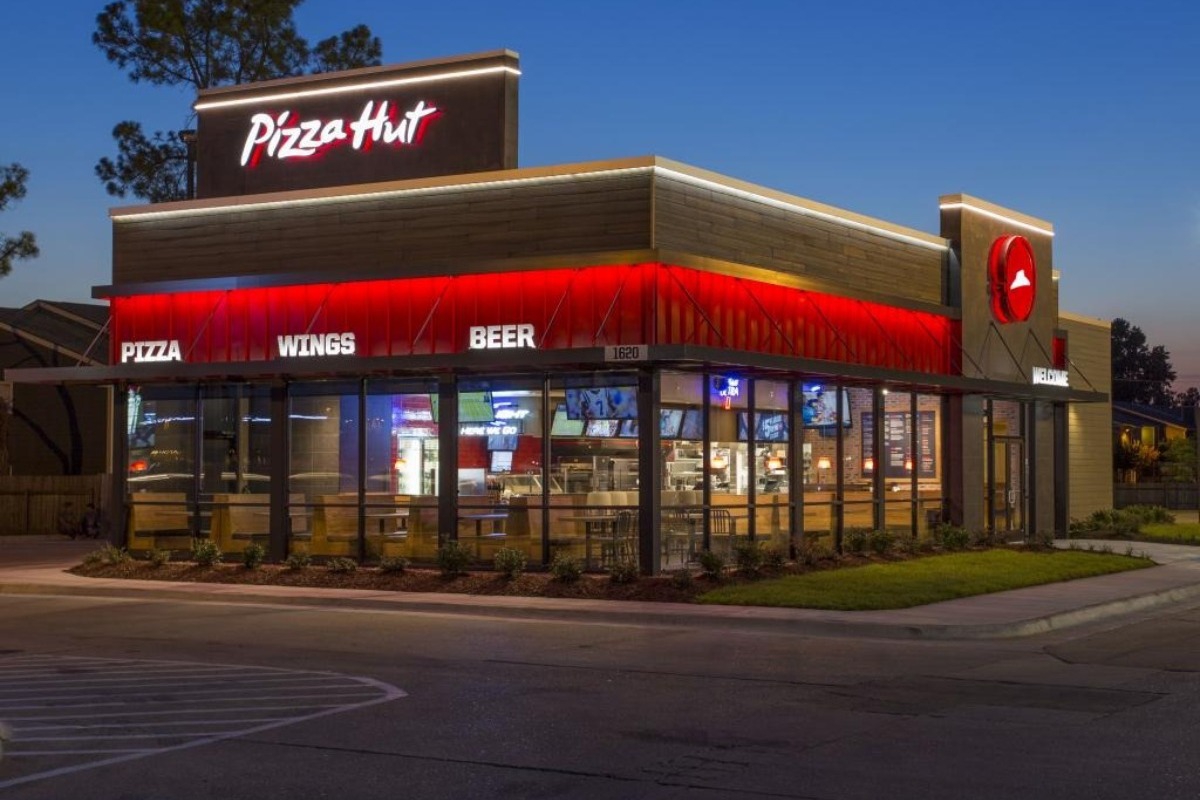 Η Pizza Hut επιστρέφει στην Ελλάδα ‑ Πού ανοίγει το πρώτο κατάστημα