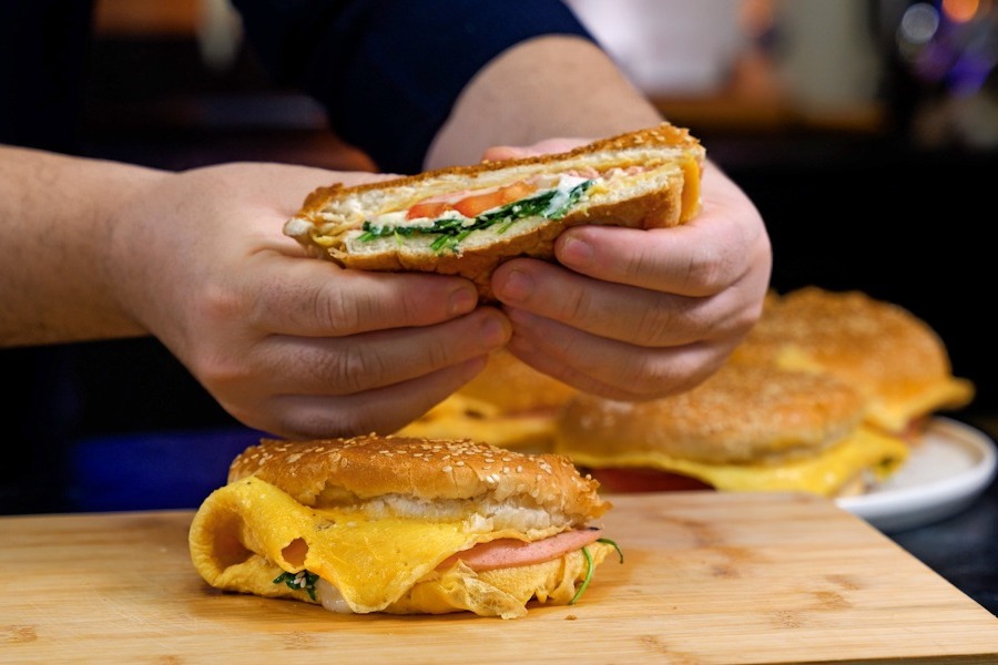 Πανεύκολο σάντουιτς στο τηγάνι με ένα τρόπο διαφορετικό