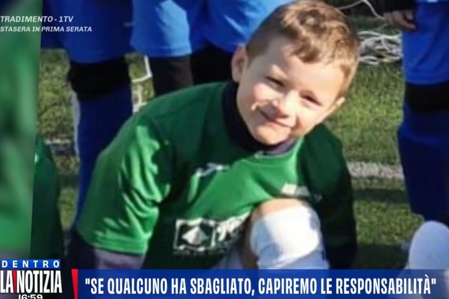 «Δεν ξέρω αν είναι καλή ιδέα να μείνω μόνος μαζί της» έλεγε ο 9χρονος για τη μητέρα του που τον μαχαίρωσε