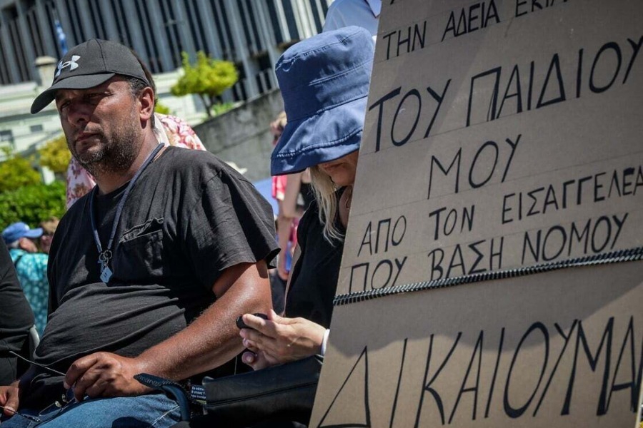 Τέμπη: 50 σωματεία του πολιτισμού στο πλευρό του απεργού πείνας Πάνο Ρούτσι