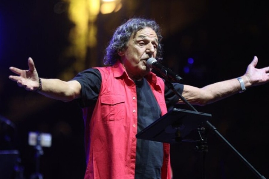 Βασίλης Παπακωνσταντίνου: Ατύχημα για τον τραγουδιστή – Ακύρωσε συναυλία του