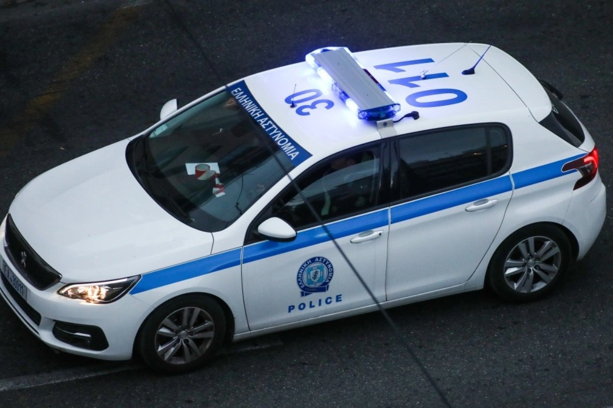 Θεσσαλονίκη: Συνελήφθη 53χρονος αστυνομικός για ενδοοικογενειακή βία ‑ Τον κατήγγειλε η σύζυγός του