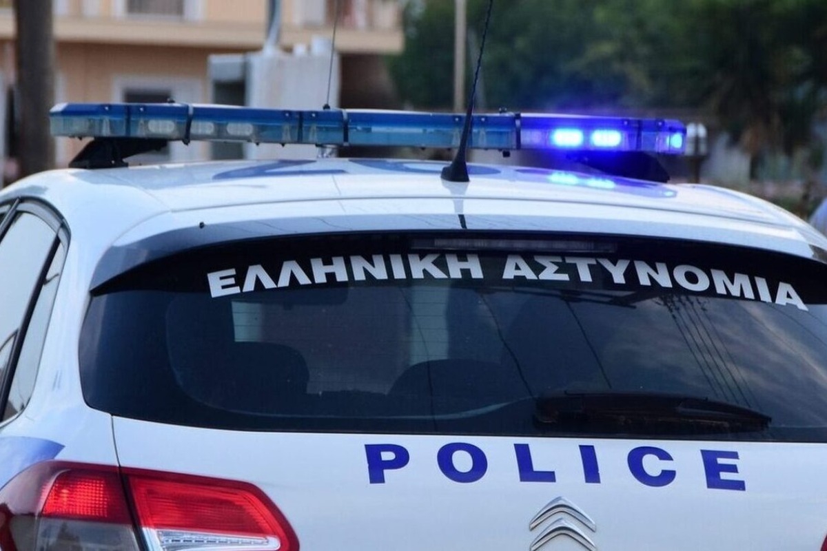 Σοκ στον Πύργο: Πέταξε τη σύζυγό του από το μπαλκόνι