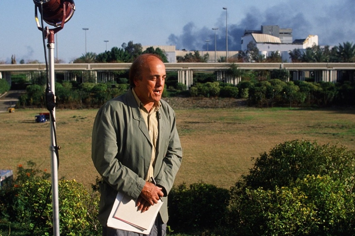 Πέθανε ο θρυλικός πολεμικός ανταποκριτής Πίτερ Αρνέτ