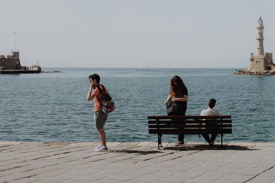 Χανιά: «Έφυγα ντροπιασμένη και κυνηγημένη» λέει η δασκάλα που οδηγήθηκε σε έξωση