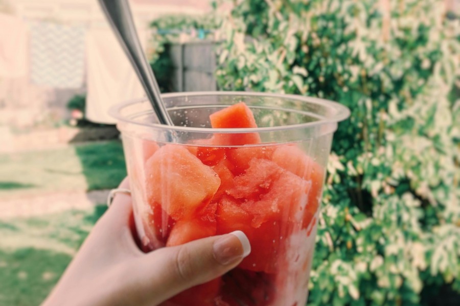 Αυτά είναι τα 5 φρούτα που... ποτίζουν το δέρμα σου το καλοκαίρι