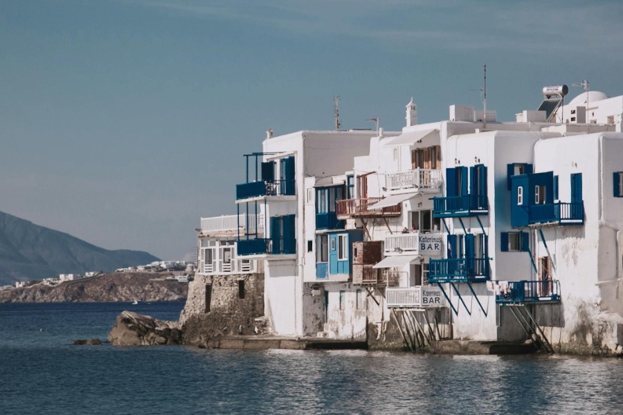 Τέλος κρουαζιέρας: Στα 20 ευρώ ανά επιβάτη για αποβίβαση στα λιμάνια Μυκόνου και Σαντορίνης