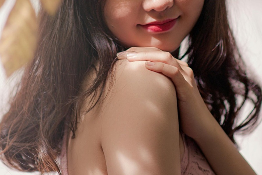 Τι κάνει ο καύσωνας στο δέρμα του προσώπου σου;