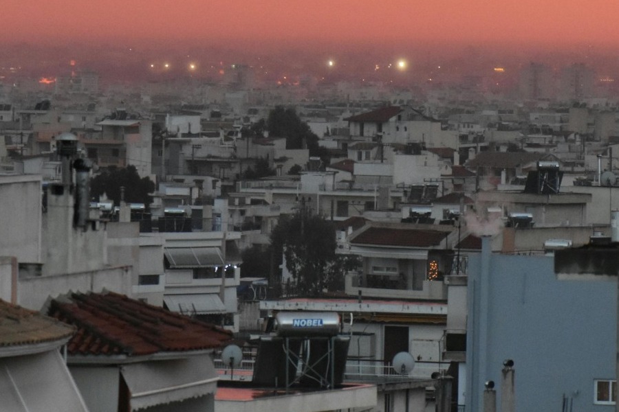 Πολλή ζέστη αλλά και... καταιγίδες: Έρχεται διήμερο μίνι κακοκαιρίας