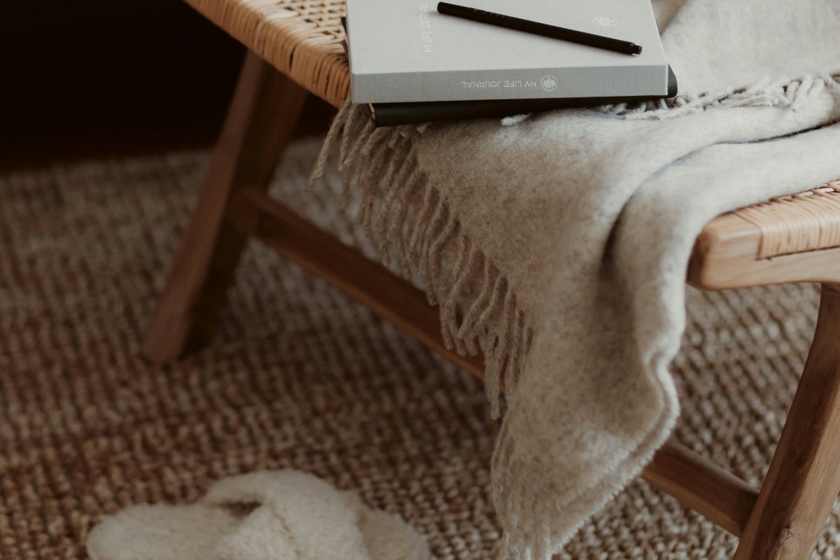 Γιατί όλοι μιλάνε για το Soft Life; Το trend που φέρνει ηρεμία στην καθημερινότητα