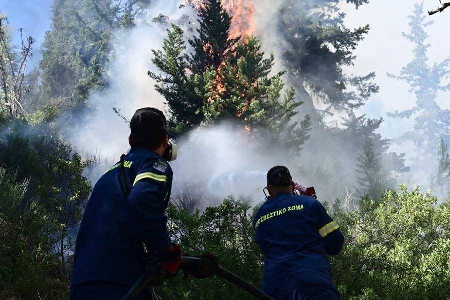 Τρίπολη: 44χρονη έβαζε φωτιές επειδή ήθελε να «βλέπει τους πυροσβέστες»