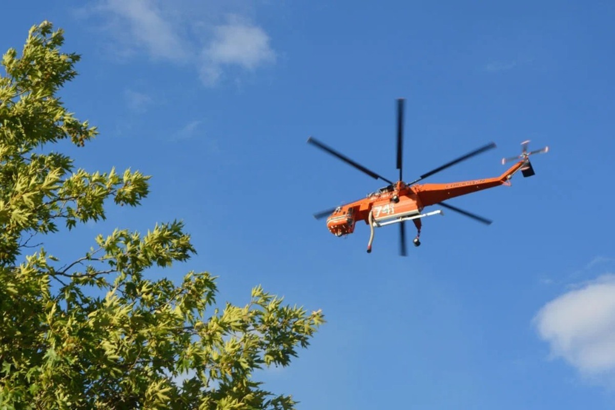 Διαμαρτυρήθηκε για το ελικόπτερο που πετούσε προληπτικά πάνω από την Αθήνα ‑ «Η ησυχία είναι πολύτιμη»