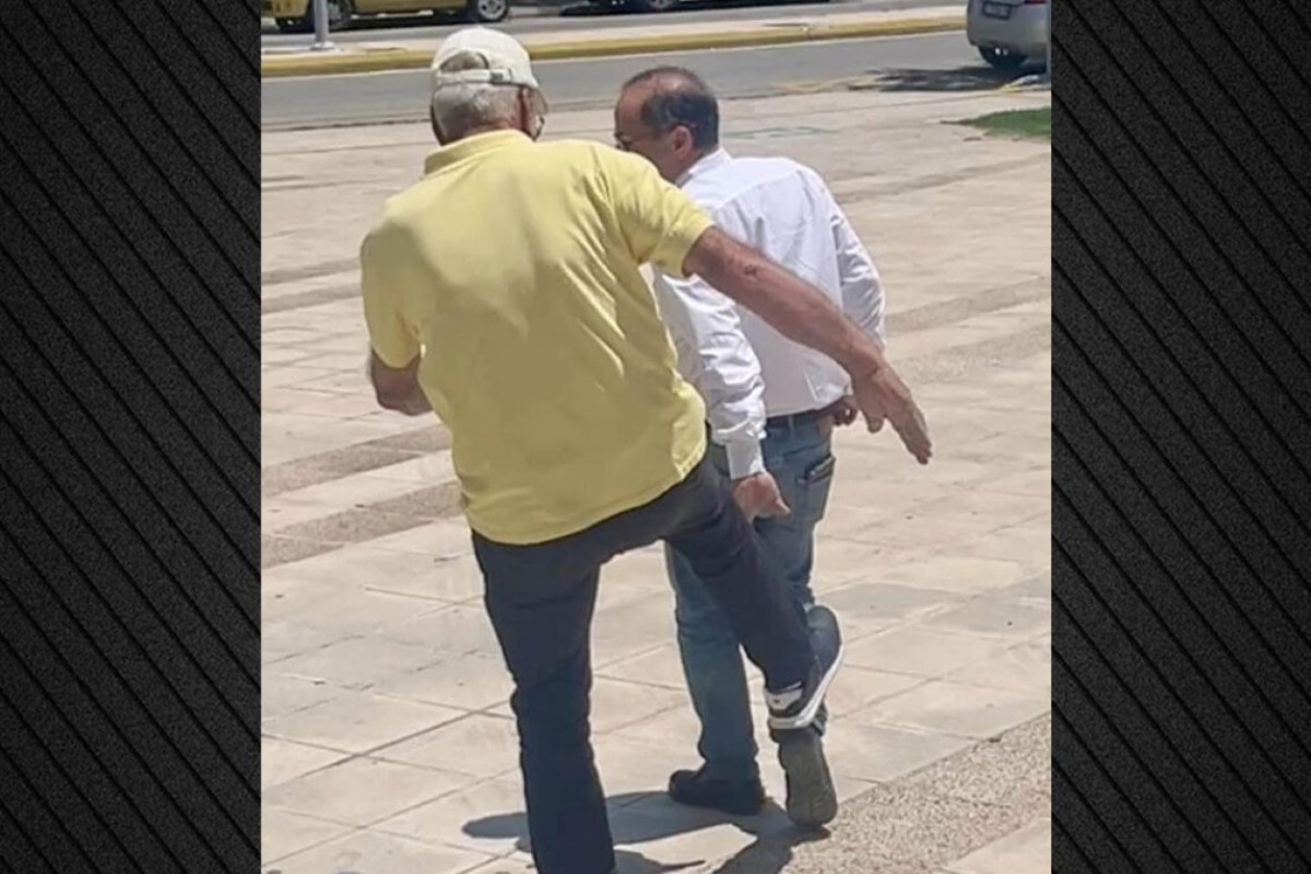 Απίστευτο περιστατικό έξω από το δημαρχείο Ραφήνας ‑ Πρώην δήμαρχος επιτέθηκε με κλωτσιές στον Ευάγγελο Μπουρνού