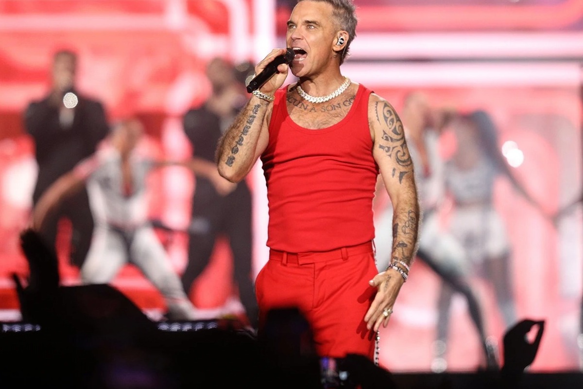 Χαμός στο Καλλιμάρμαρο με τον Robbie Williams – Χιλιάδες κόσμου τραγούδησε μαζί του