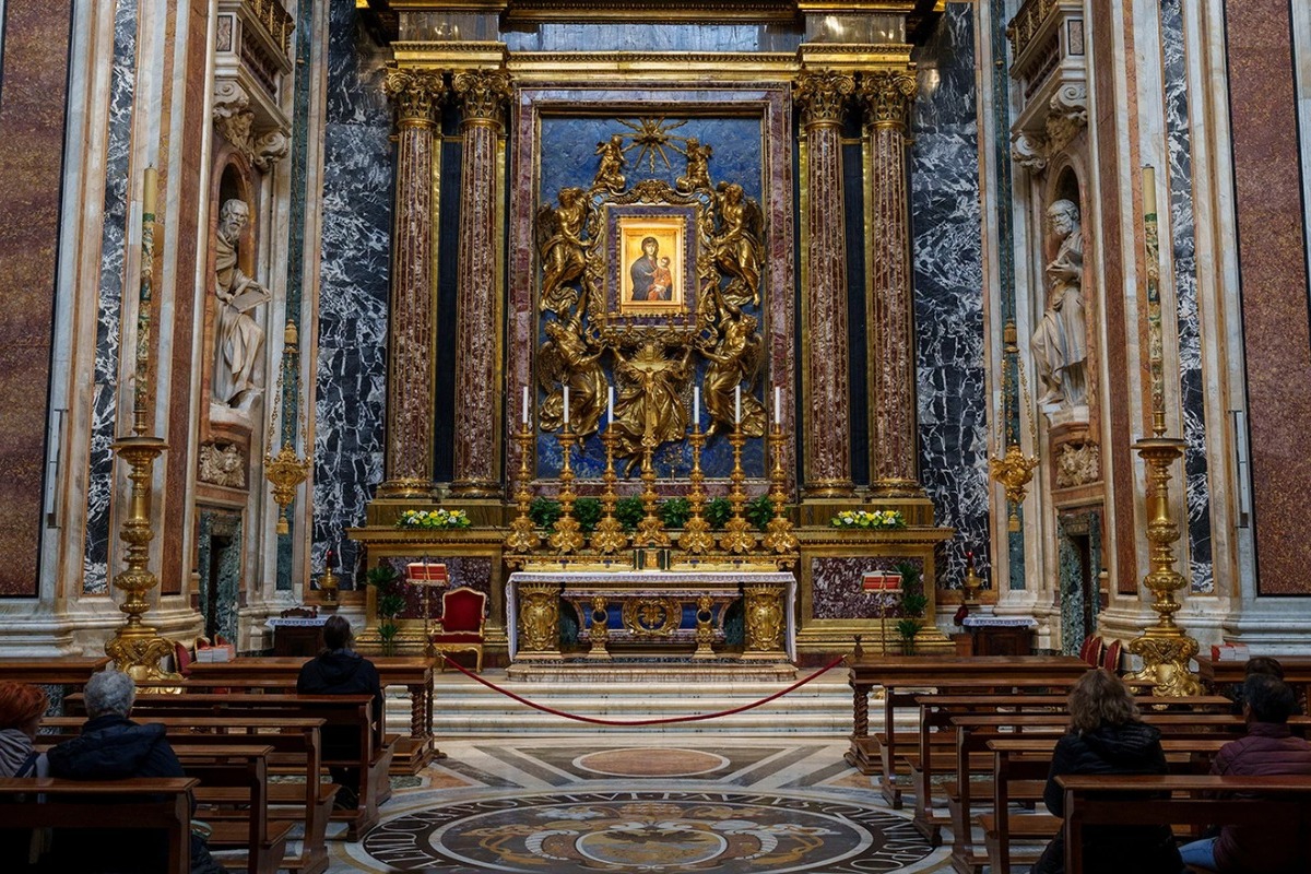 Γιατί ο πάπας Φραγκίσκος επέλεξε να ταφεί στη βασιλική της Santa Maria Maggiore: Η ιστορία με τον πορτοφολά