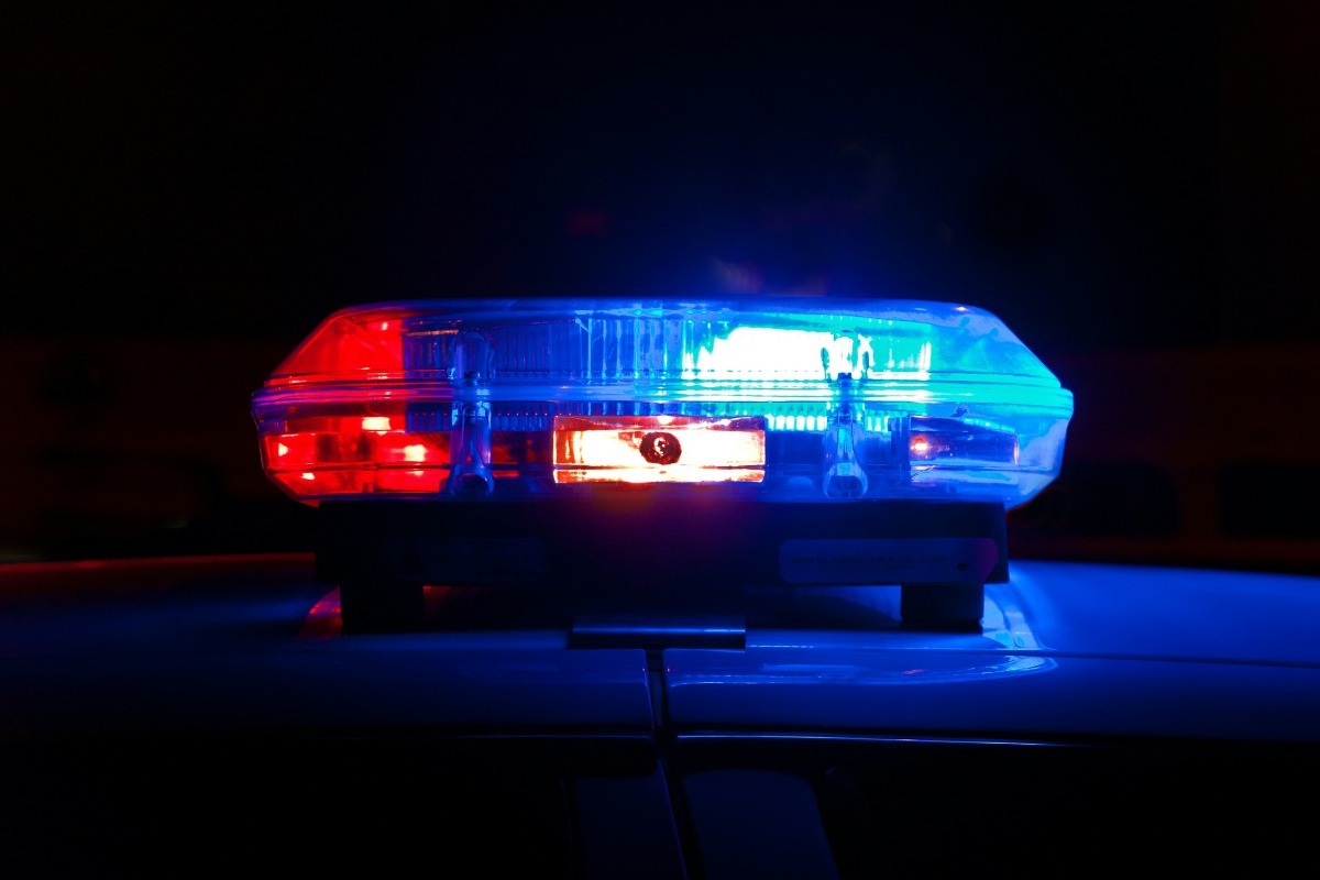 Φρίκη στη Θήβα: 62χρονη έθαψε τη μητέρα της στην αυλή για να εισπράττει τη σύνταξη και το επίδομα