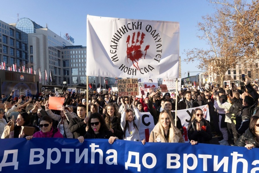 Σερβία: Σύλληψη πρώην κυβερνητικών στελεχών για την σιδηροδρομική τραγωδία στο Νόβι Σαντ – ανάμεσά τους και ο πρώην υπουργός Υποδομών