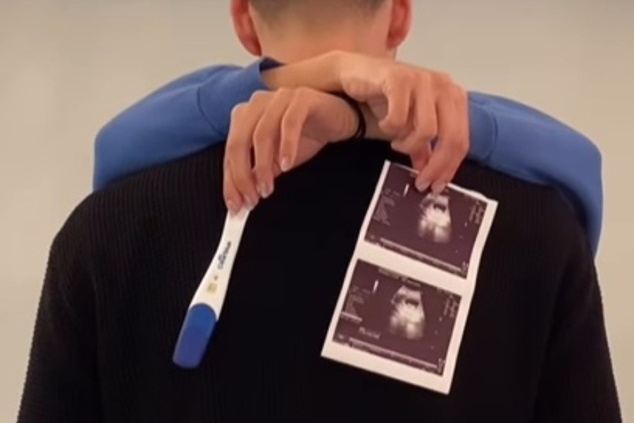 Έγκυος γνωστό μοντέλο του GNTM – Η φωτογραφία με τον σύντροφο και τον υπέρηχο