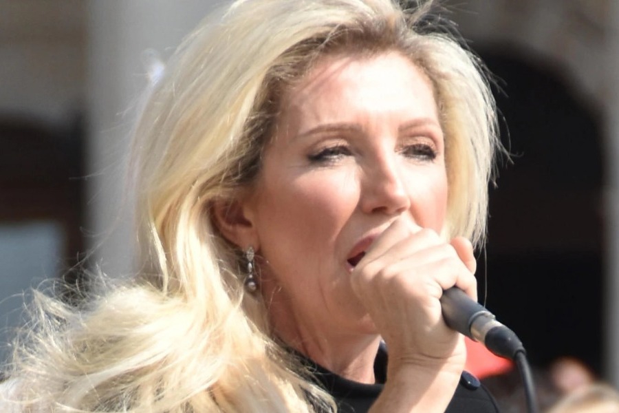 Μητέρα οπαδός θεωριών συνομωσιών έπεισε την καρκινοπαθή κόρη της να μην κάνει χημειοθεραπείες: Πέθανε 7 μήνες μετά