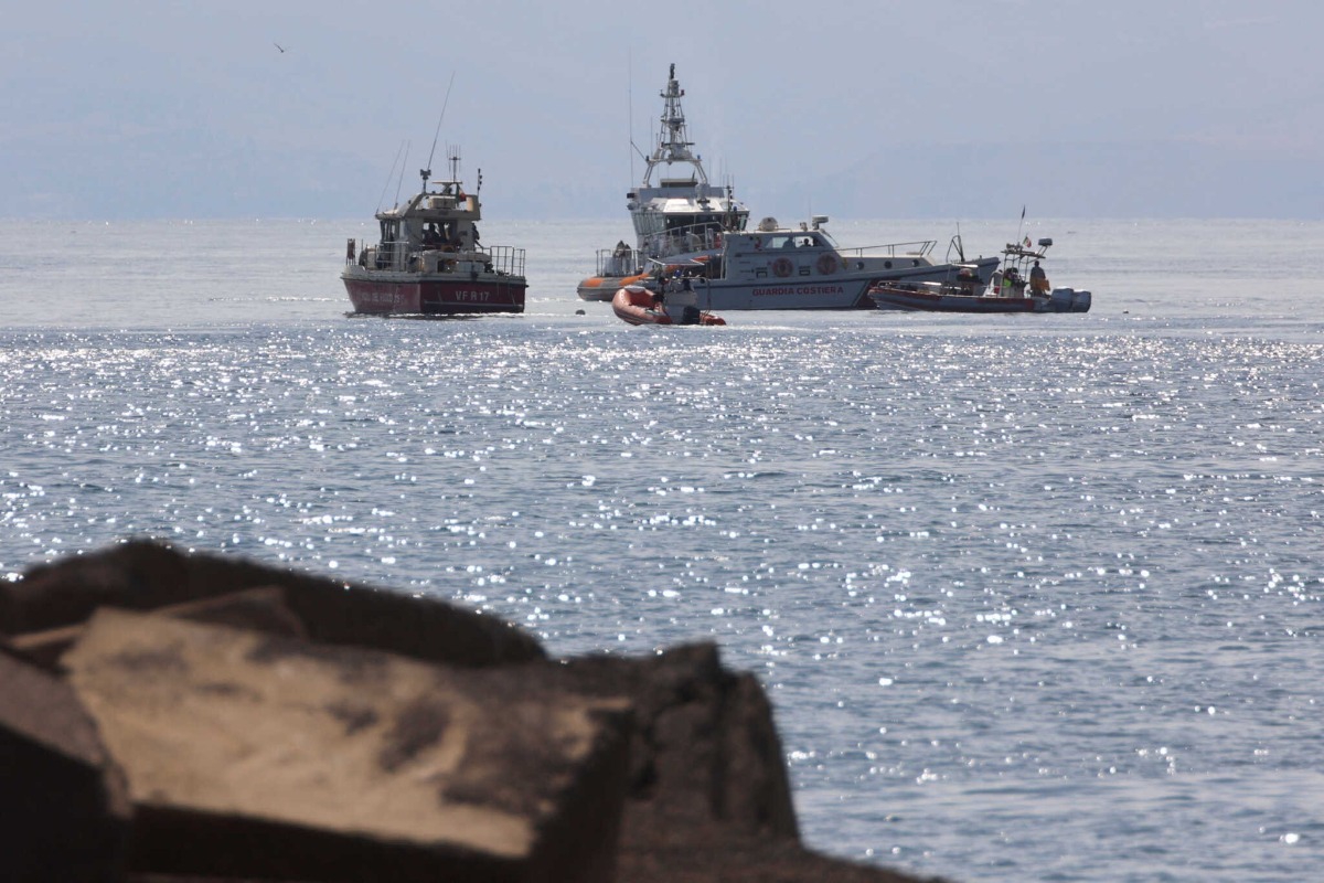 Σικελία: Βίντεο σοκ από τον ανεμοστρόβιλο που παρέσυρε το ιστιοφόρο γιοτ