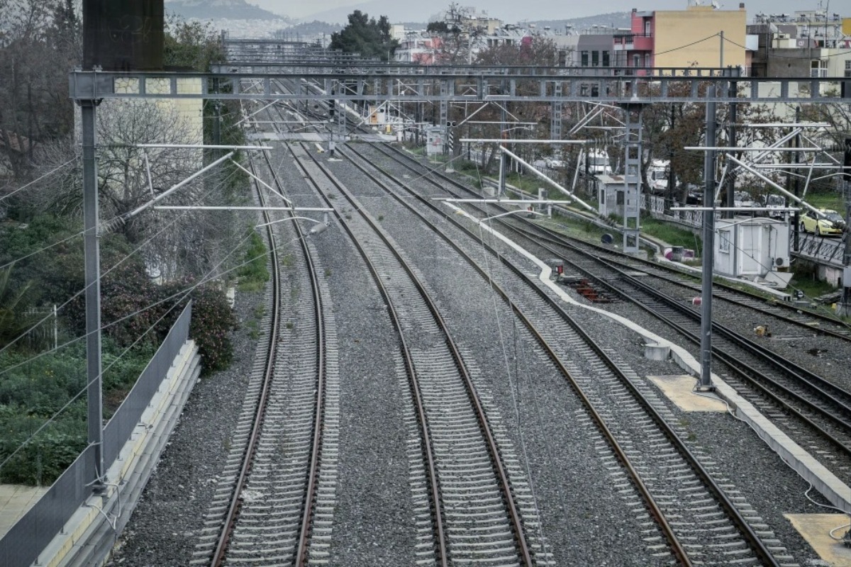 Εκτροχιάστηκε εμπορική αμαξοστοιχία στο Πολύκαστρο ‑ Εκτελούσε δρομολόγιο από τα Σκόπια στη Θεσσαλονίκη