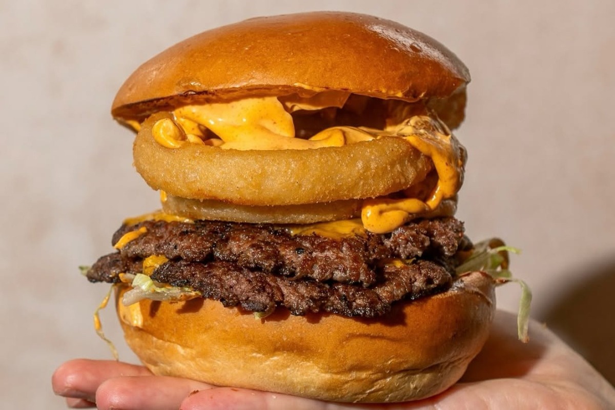Τα πιο juicy burgers στην Αθήνα αυτή τη στιγμή
