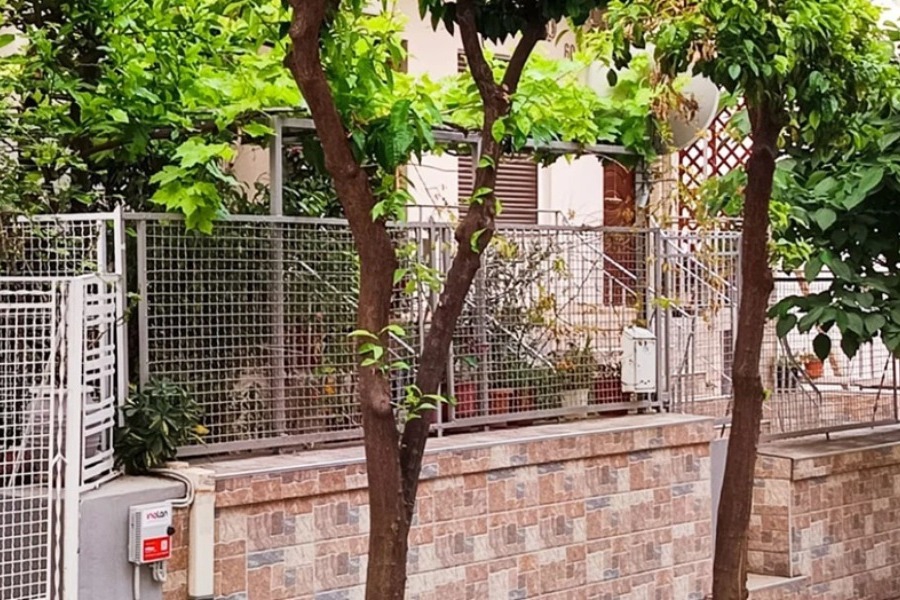 Nεκρή γυναίκα στη Ν. Χαλκηδόνα ‑ Εγκληματική ενέργεια «βλέπουν» οι Αρχές, ποιον ψάχνουν