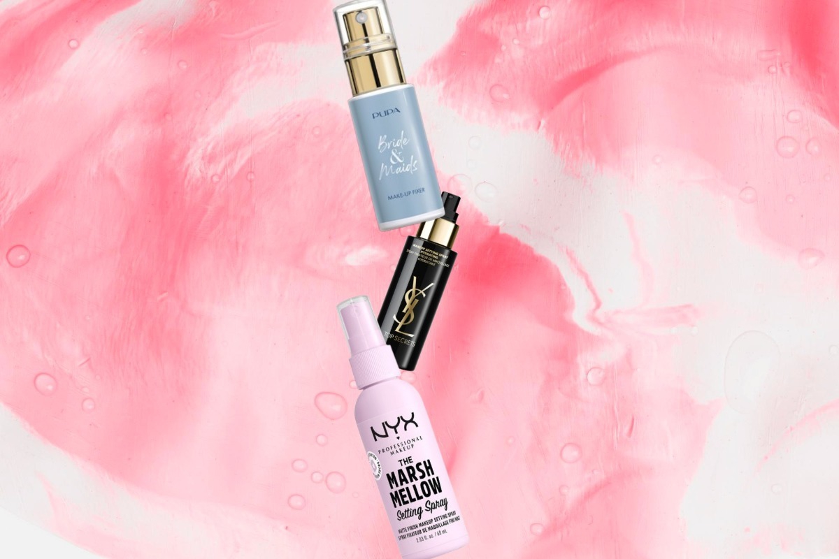 4 setting sprays που κάνουν το μακιγιάζ σου να μένει άθικτο όλη μέρα – Ακόμα και στον καύσωνα