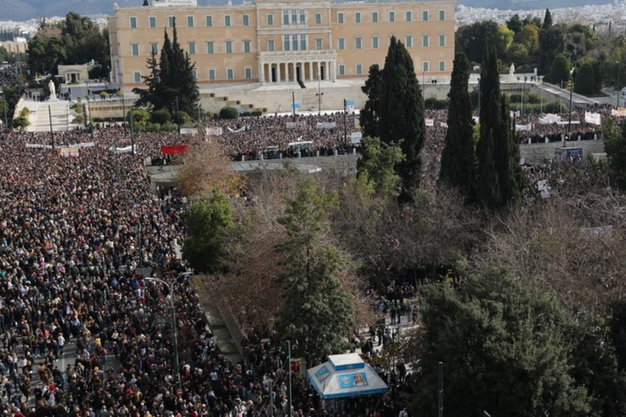 Απεργία 28 Φεβρουαρίου 2025: Live οι μαζικές συγκεντρώσεις για τα Τέμπη σε όλη την Ελλάδα