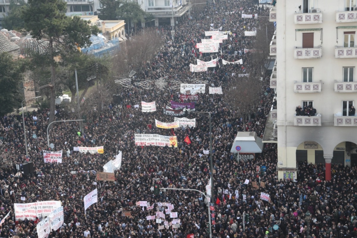 Σε εξέλιξη το συλλαλητήριο στη Θεσσαλονίκη ‑ Δείτε φωτογραφίες, βίντεο